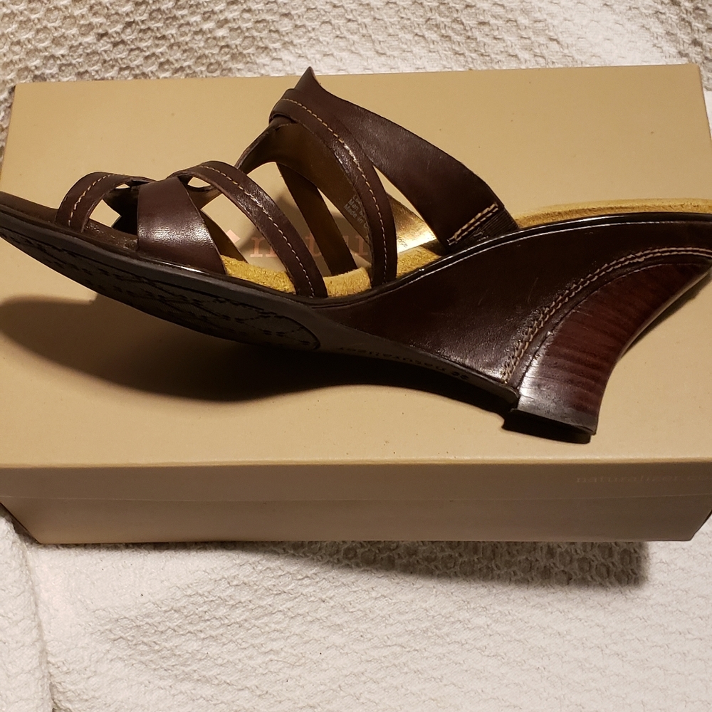 (MD)  Naturalizer Wedge Sandal - Picture 2 of 7